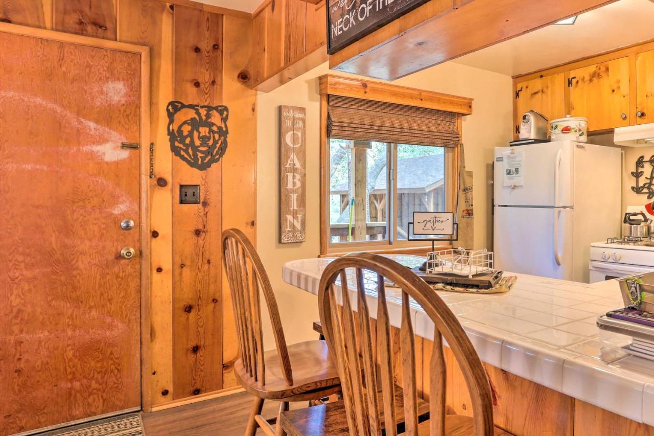 Wrightwood Cabin With Cozy Interior! 외부 사진